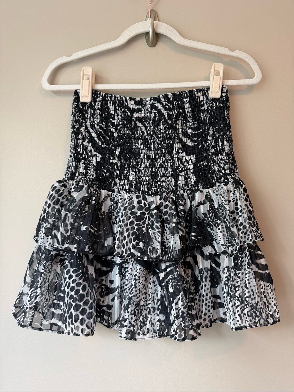 NWT Sen Black & White Animal Print Smocked Tiered Mini Skirt XS